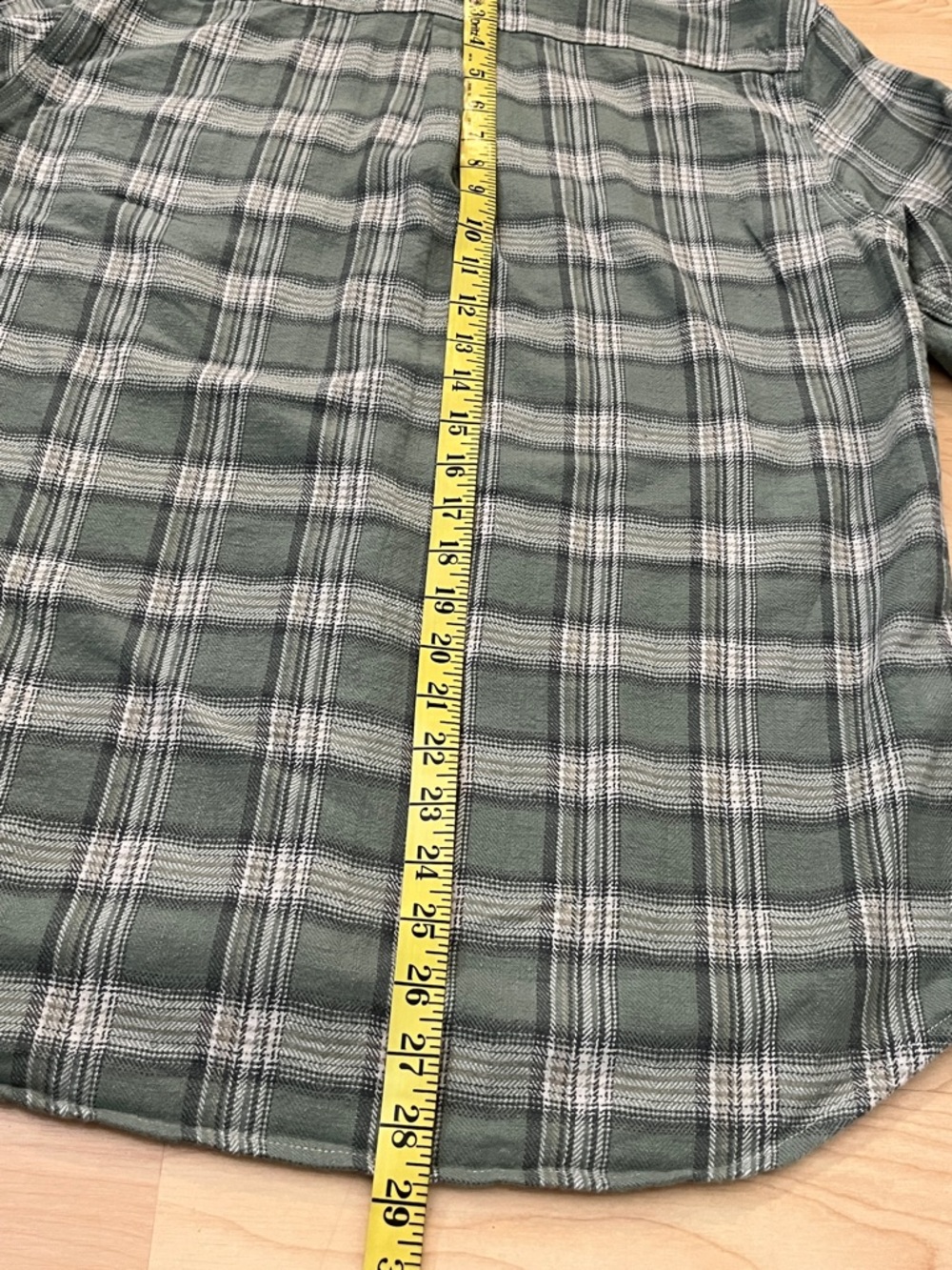 Rogue Territory Oxford Shirt Sage Herringbone Plaid Flannel Style Large - Picture 8 of 9